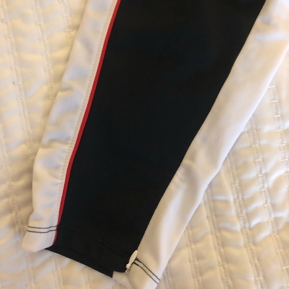CHAMPION Pants - Picture 3 of 4
